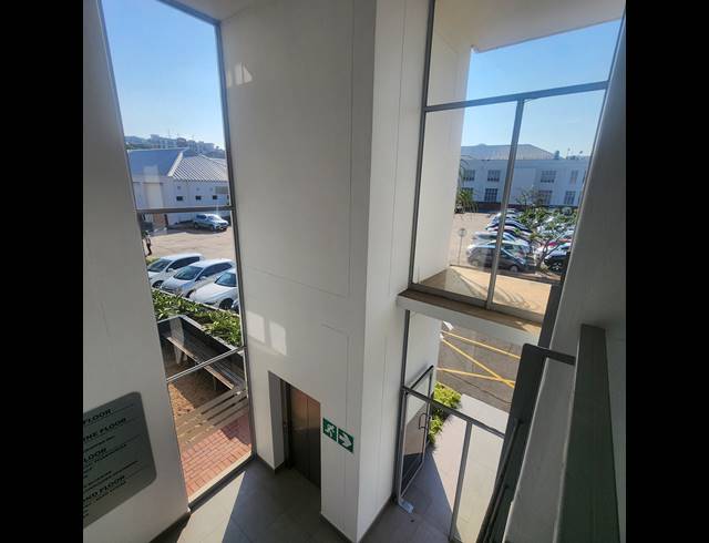 178M² OFFICE TO LET IN MORNINGSIDE